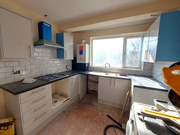 2 Bedroom Property To Rent In Abbey Road, Ilford, IG2