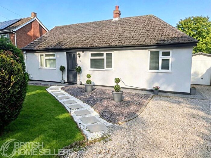3 Bedroom Bungalow For Sale In Hay Green Road South, Terrington St. Clement, King's Lynn, Norfolk, PE34