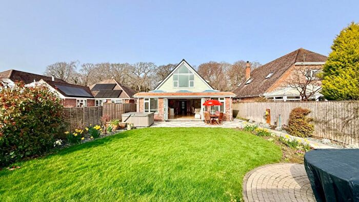 5 Bedroom Detached House For Sale In Wainsford Road, Everton, Lymington, SO41