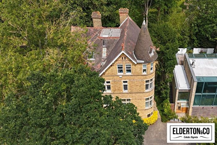 3 Bedroom Flat For Sale In Redington Road, Hampstead, London, NW3