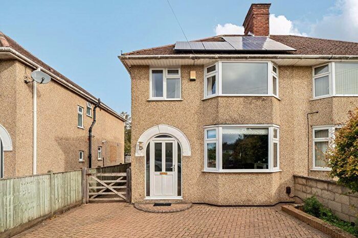 3 Bedroom Semi-Detached House For Sale In Kelburne Road, Oxford, OX4
