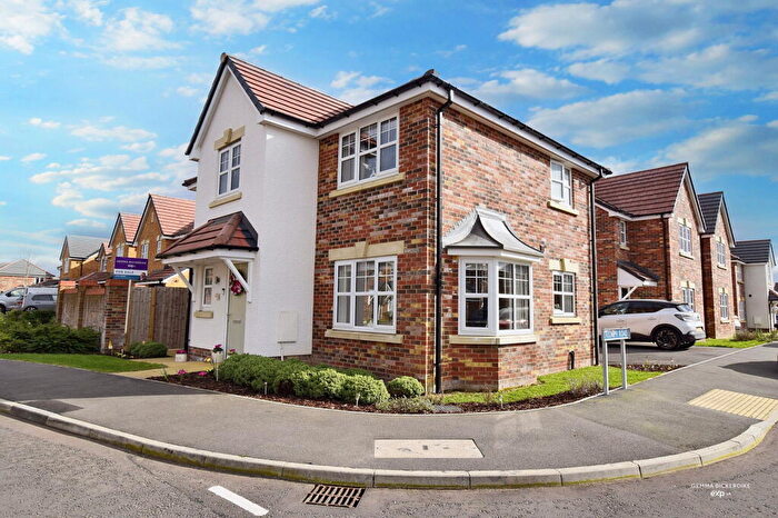 4 Bedroom Detached House For Sale In Coulthard Drive, Farington, Leyland, PR25