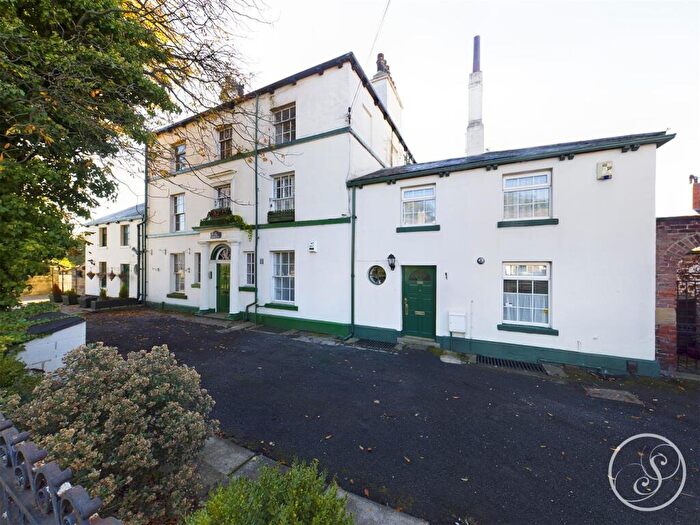 2 Bedroom Flat To Rent In The Grange, Selby Road, Whitkirk, Leeds, LS15