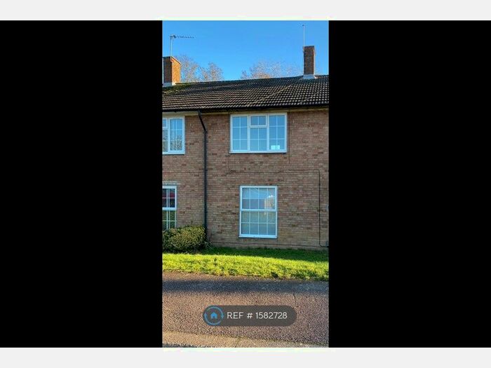3 Bedroom Terraced House To Rent In Knightsfield, Welwyn Garden City, AL8