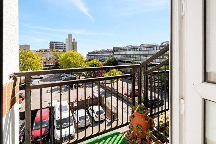 1 Bedroom Retirement Property For Sale In Pleydell Gardens, Folkestone, CT20