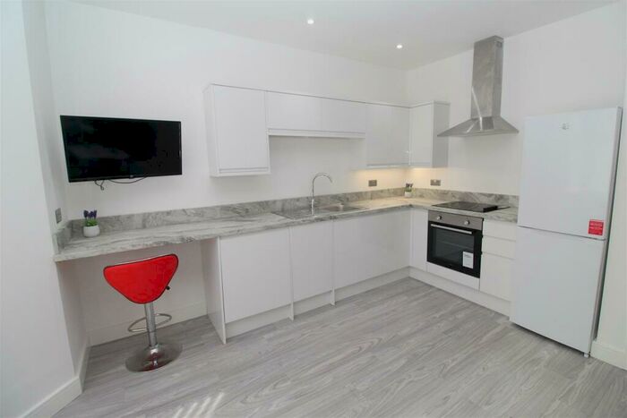 1 Bedroom Flat To Rent In Albany Road, Roath, Cardiff, CF24