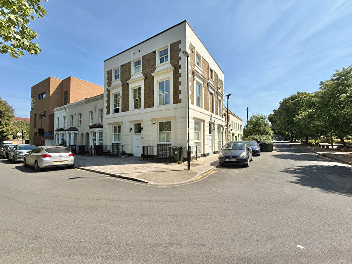 1 Bedroom Flat To Rent In Clifton Rise, London, SE14