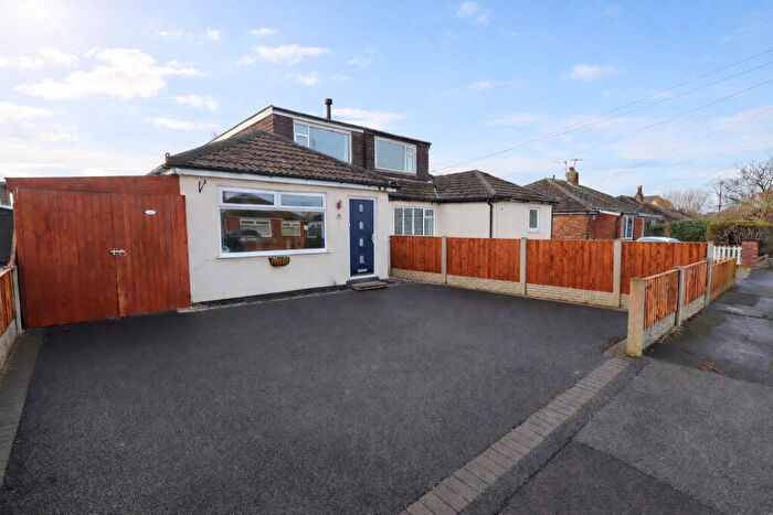 4 Bedroom Bungalow For Sale In Calder Avenue, Freckleton, Preston, PR4