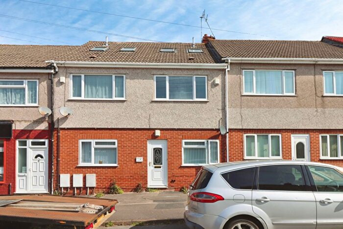 1 Bedroom Flat For Sale In Stockwell Drive, Mangotsfield, Bristol, BS16