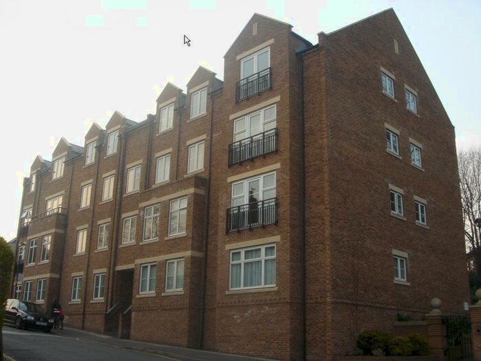 2 Bedroom Flat To Rent In Caversham Place, Sutton Coldfield, B73