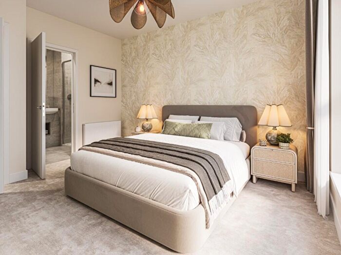 3 Bedroom Detached House For Sale In Featu Wood Street Walthamstow, E17