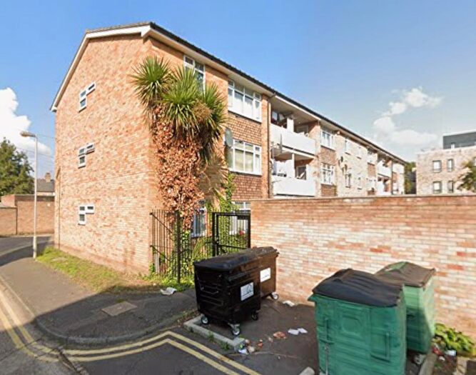 3 Bedroom Flat To Rent In Titley Close, London, E4