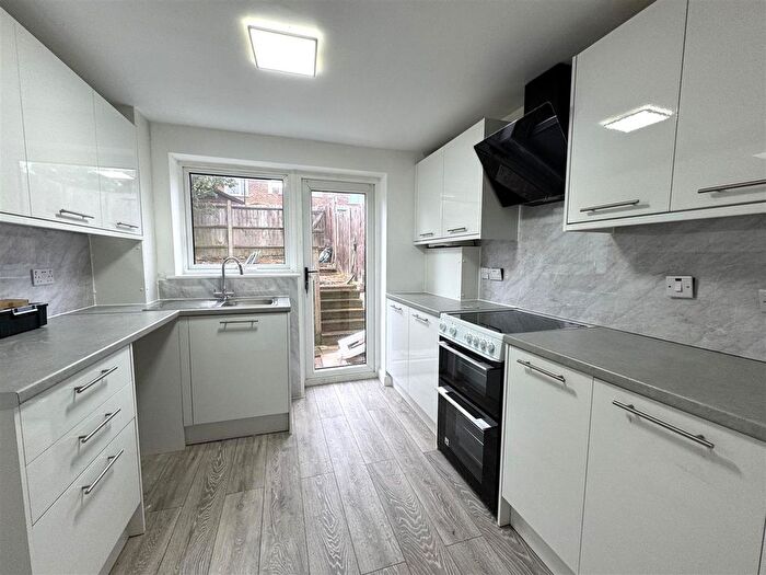 4 Bedroom Property To Rent In Sundridge Drive, Chatham, ME5