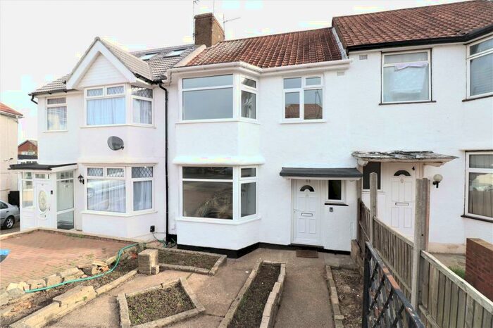 3 Bedroom Terraced House To Rent In The Ridgeway, Kingsbury, London, NW9