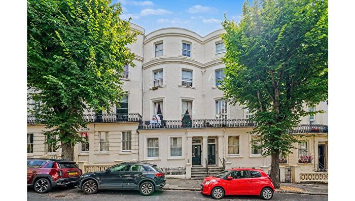 2 Bedroom Flat For Sale In Flat, Brunswick Road, Hove, East Sussex, BN3
