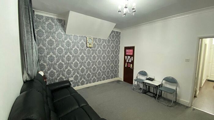 4 Bedroom Terraced House For Sale In Abney Street, Leicester, LE5