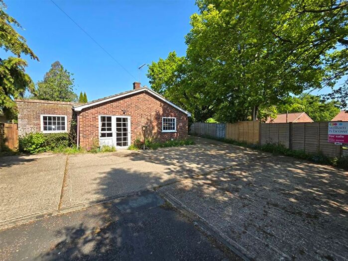 3 Bedroom Detached Bungalow For Sale In Soken Drive, Gressenhall, Dereham, NR20