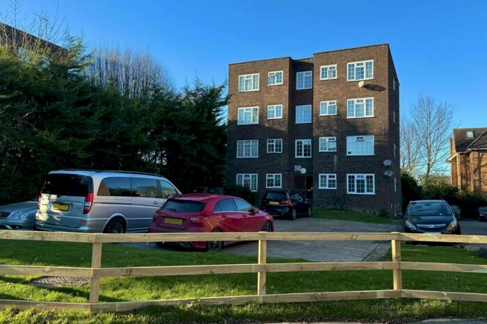 1 Bedroom Flat To Rent In Town Centre, SL1