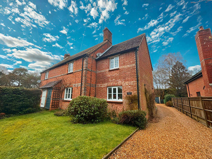 4 Bedroom Cottage For Sale In Chapel Lane, Hermitage, RG18