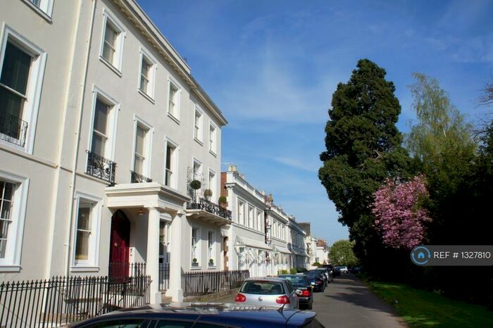 2 Bedroom Flat To Rent In Beauchamp Avenue, Leamington Spa, CV32