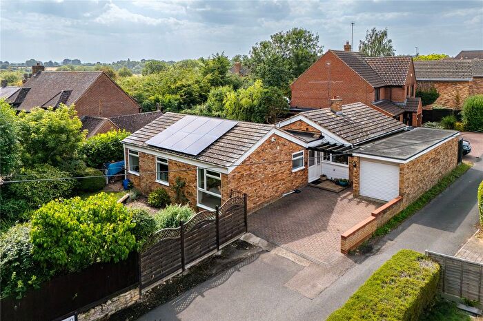 4 Bedroom Bungalow For Sale In London End, Milton Ernest, Bedford, Bedfordshire, MK44