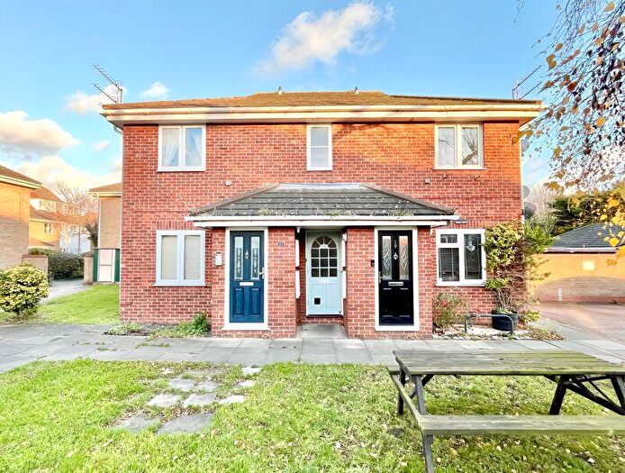 1 Bedroom Flat To Rent In Crescent Avenue, Grays, RM17