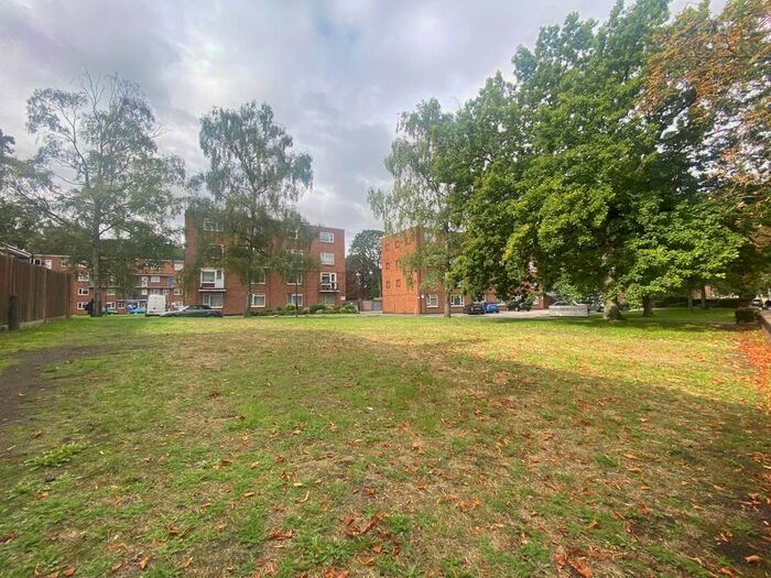1 Bedroom Flat To Rent In High Street South, Dunstable, LU6