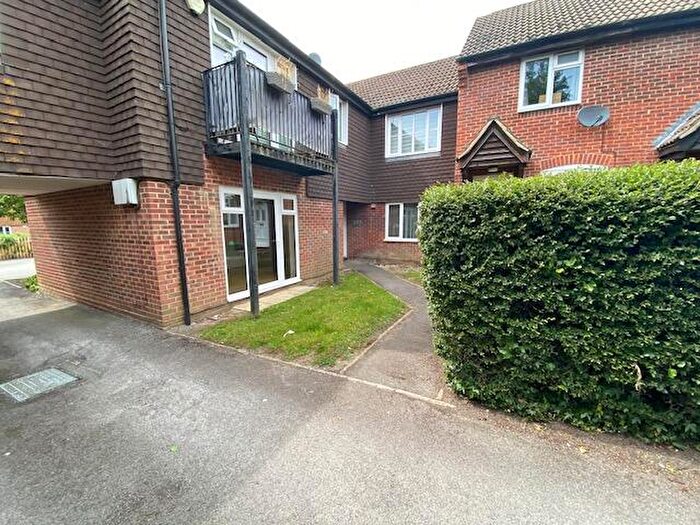 Studio For Sale In Freemans Close, Hungerford, RG17