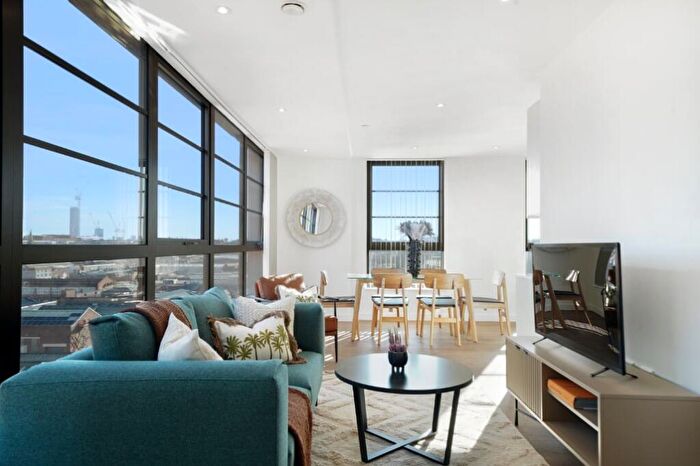 2 Bedroom Apartment To Rent In Printers Place, B5