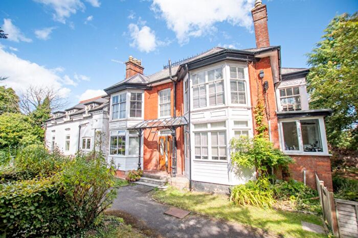 1 Bedroom Flat For Sale In London Road, Guildford, GU1