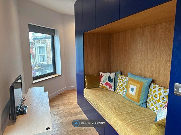 Studio To Rent In Gipsy Hill, London, SE19