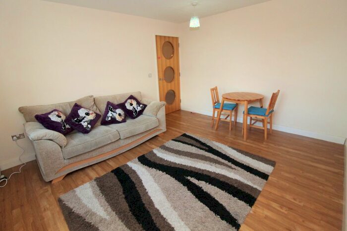 1 Bedroom Flat To Rent In Regency House, Queens Road, Coventry, West Midlands, CV1
