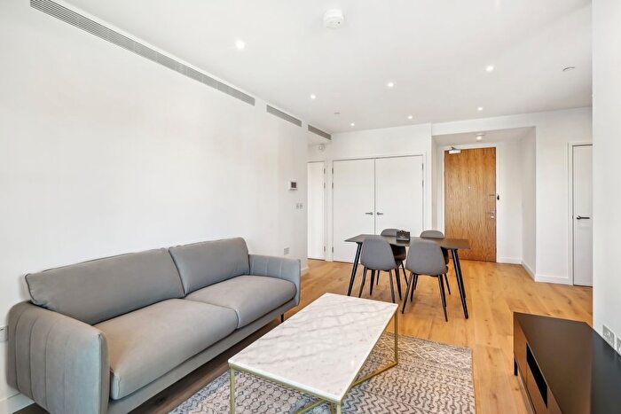 2 Bedroom Flat To Rent In Alba Square, Westminster, SW1W
