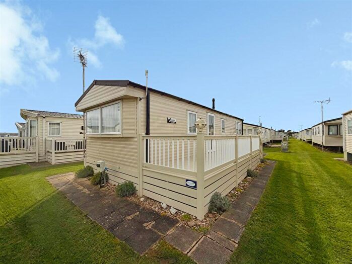 2 Bedroom Detached Bungalow For Sale In St. Johns Road, Whitstable, CT5