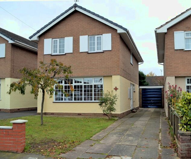 3 Bedroom Detached House To Rent In Rostherne Way, Sandbach, CW11