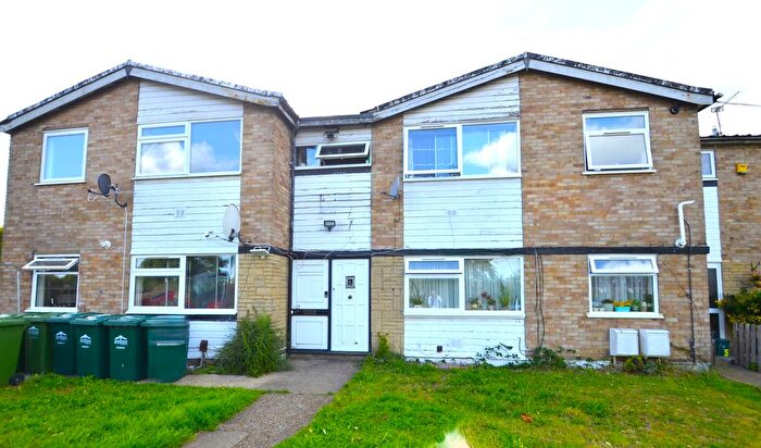 2 Bedroom Flat To Rent In Riverside Road, Stanwell, Staines-Upon-Thames, TW19