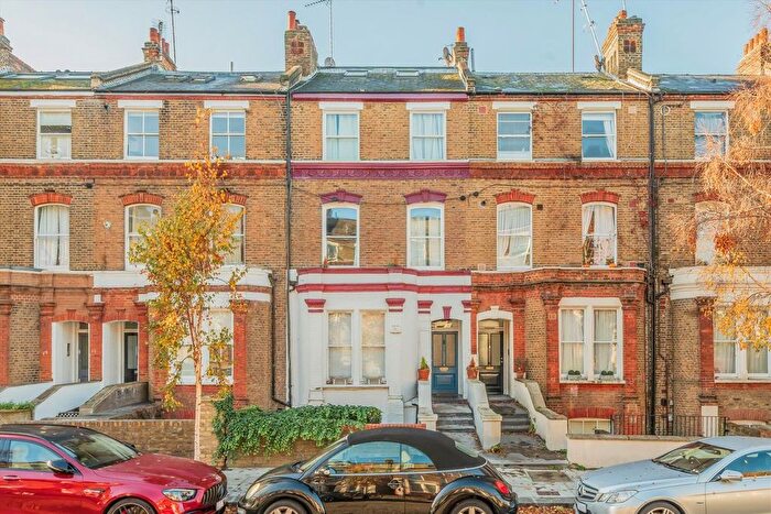 2 Bedroom Flat For Sale In Lanhill Road, London, W9