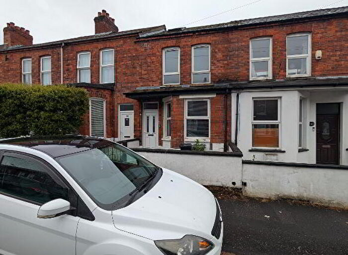6 Bedroom Mid Terraced House For Sale In Edinburgh Street, Belfast, BT9