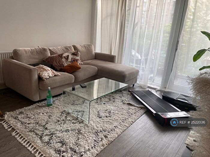 1 Bedroom Flat To Rent In Laidlaw House, London, NW7