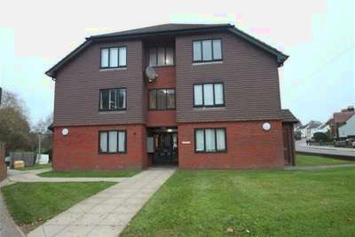 1 Bedroom Flat To Rent In Ladbroke Road, Redhill RH1