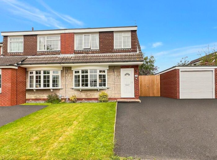 3 Bedroom Semi-Detached House For Sale In Camborne Close, Congleton, CW12