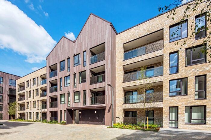 1 Bedroom Flat To Rent In The Pavilions, Caledonian Road, N1