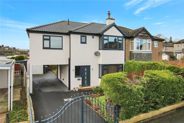 4 Bedroom Semi-Detached House For Sale In Old Hall Road, Glusburn, BD20