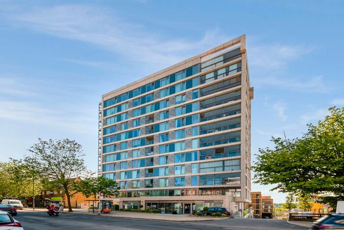 2 Bedroom Flat To Rent In Acton Walk, London, N20