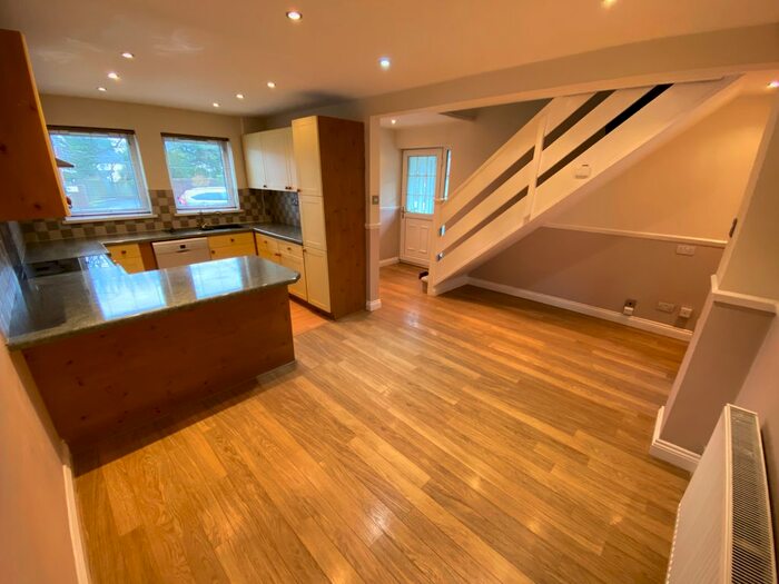 3 Bedroom End Of Terrace House To Rent In Alderton Drive, Bradmore, Wolverhampton, WV3