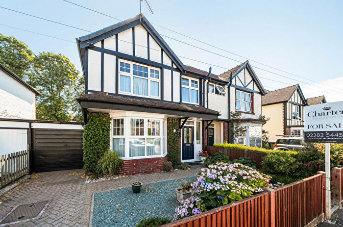 3 Bedroom Semi-Detached House For Sale In Lansdowne Road, Regents Park, Southampton, Hampshire, SO15