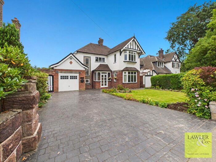 3 Bedroom Detached House For Sale In Towers Road, Poynton, Stockport, Cheshire, SK12