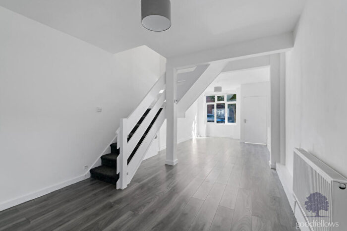 2 Bedroom Terraced House To Rent In Oakwood Avenue, Mitcham, CR4