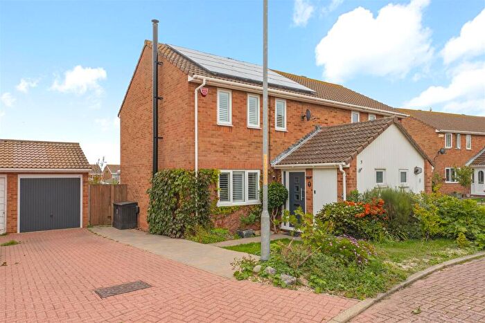 3 Bedroom Semi-Detached House For Sale In Teynham Close, Cliftonville, Margate, CT9