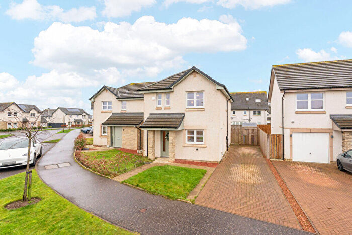 3 Bedroom Semi-Detached House For Sale In James Young Avenue, Uphall Station, West Lothian, EH54